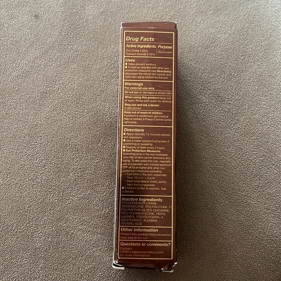 Hourglass Veil Mineral Primer - Picture 6 of 10